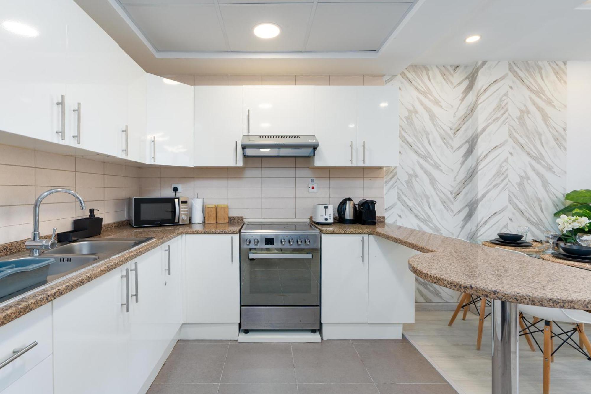 Convenient 2 beds in JLT 3 min from metro Appartement Dubai Buitenkant foto